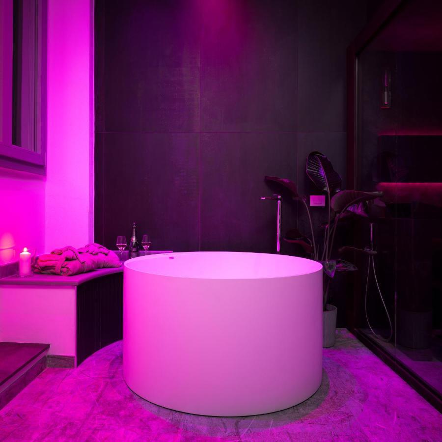 F1Rst Suite Apartment & Spa Florence Exterior photo